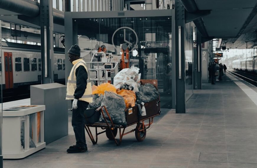 creative digital hub platform id 220046717